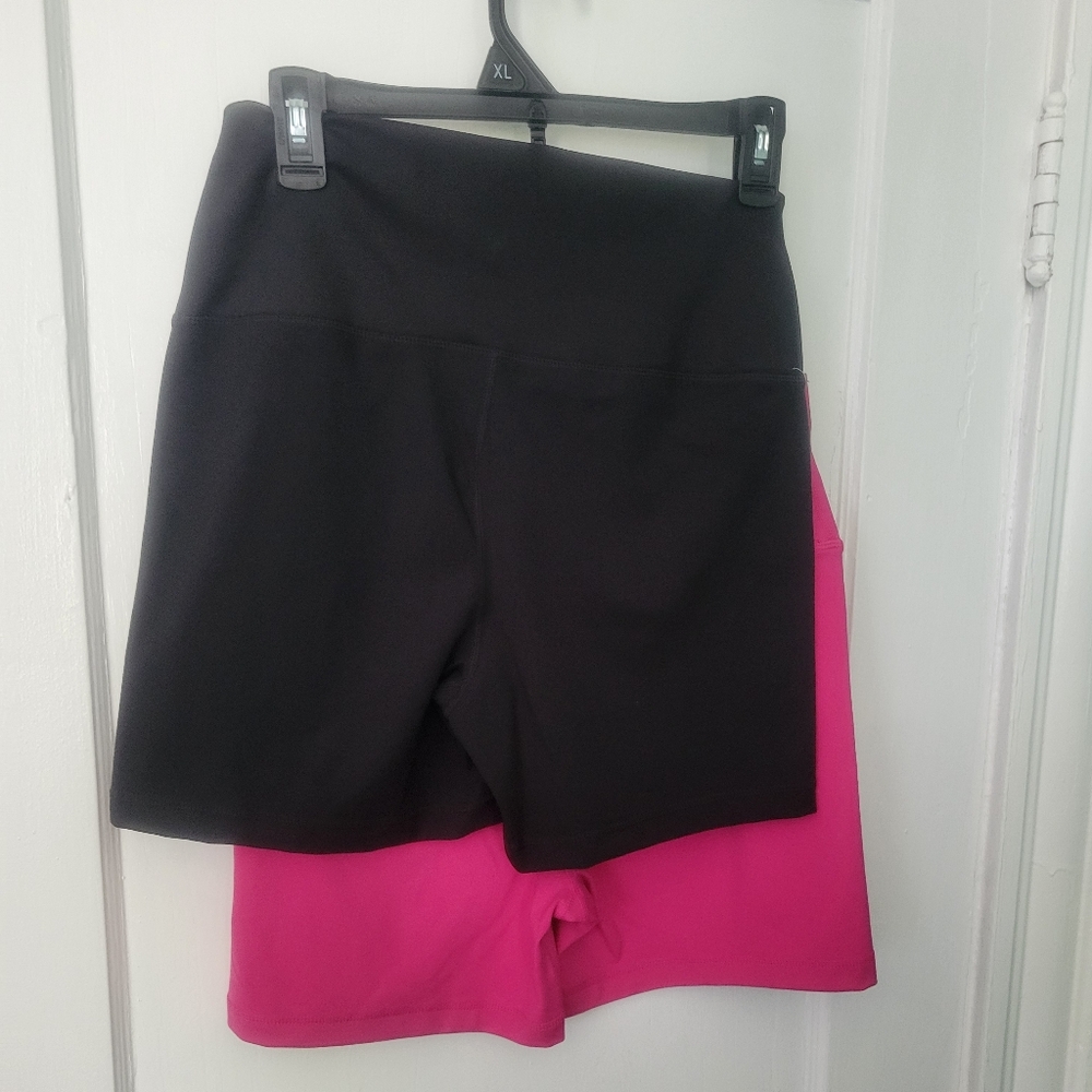 Yogalicious Lux women's high rise 5" Inseam biking shorts size XL 1 pink 1 black - Picture 2 of 7